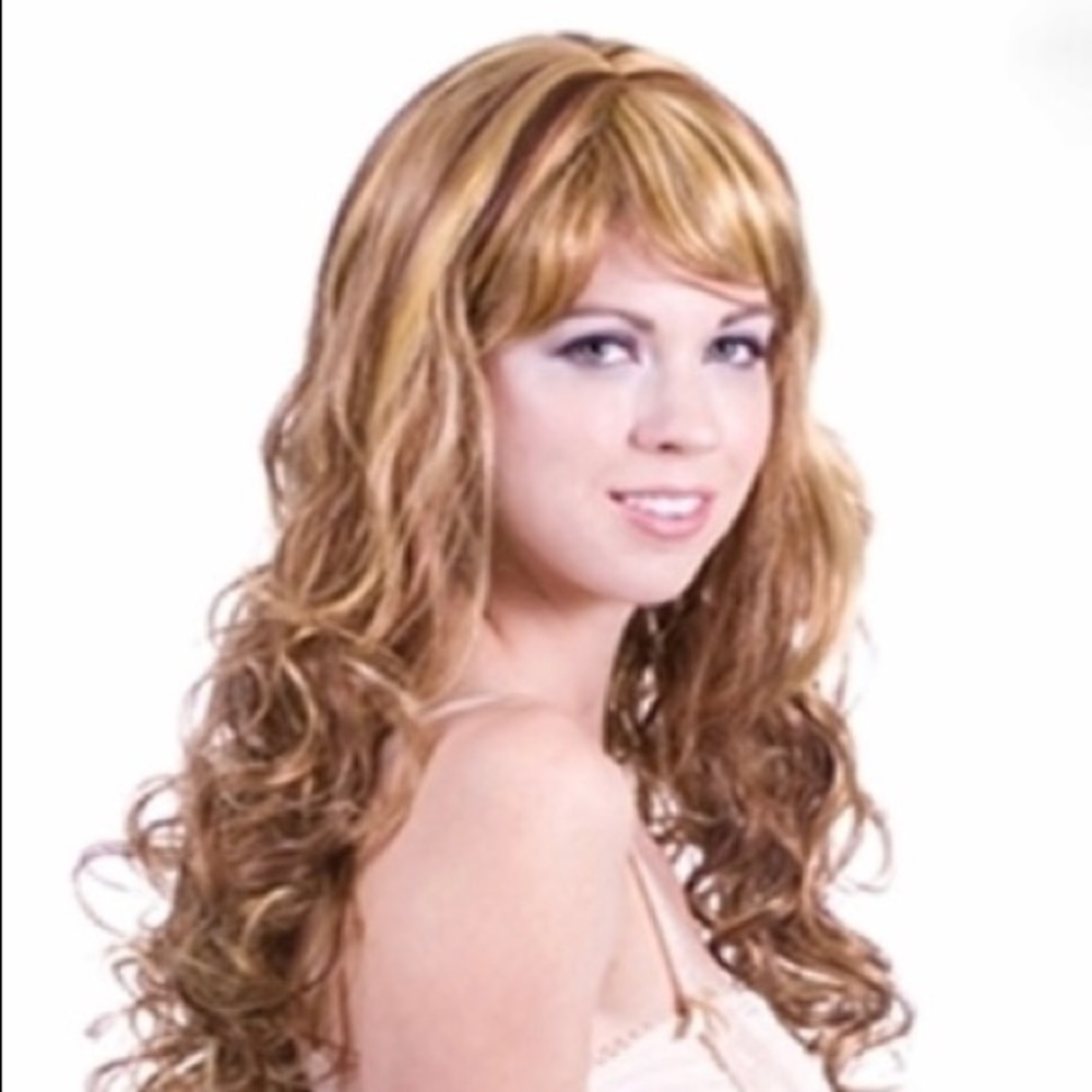 APlus synthetic wig